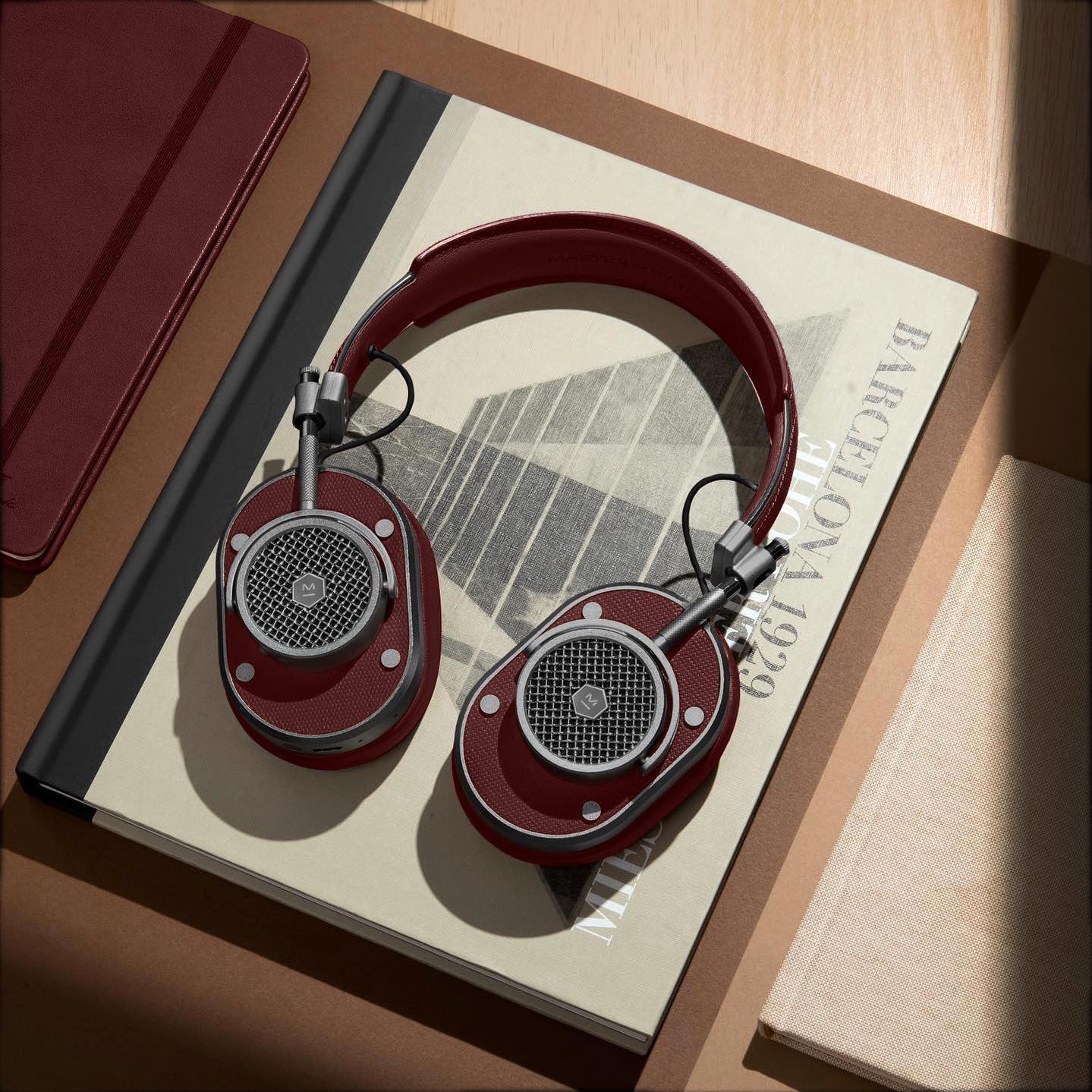 MH40 Wireless (Silver Metal / Burgundy Coated Canvas)