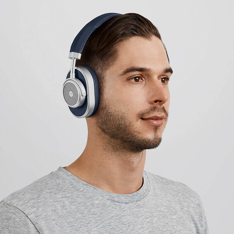 MW65 (Silver Metal / Navy Leather)